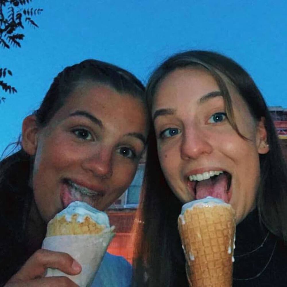 Meet your Posher, Carly